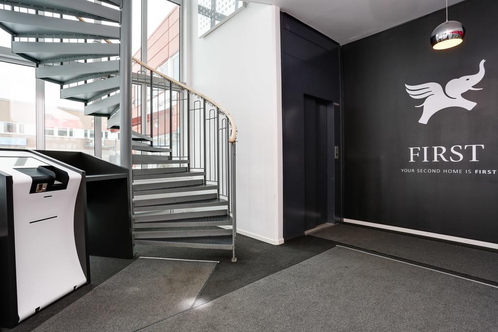 Hotel Vindeus Södertälje Buitenkant foto
