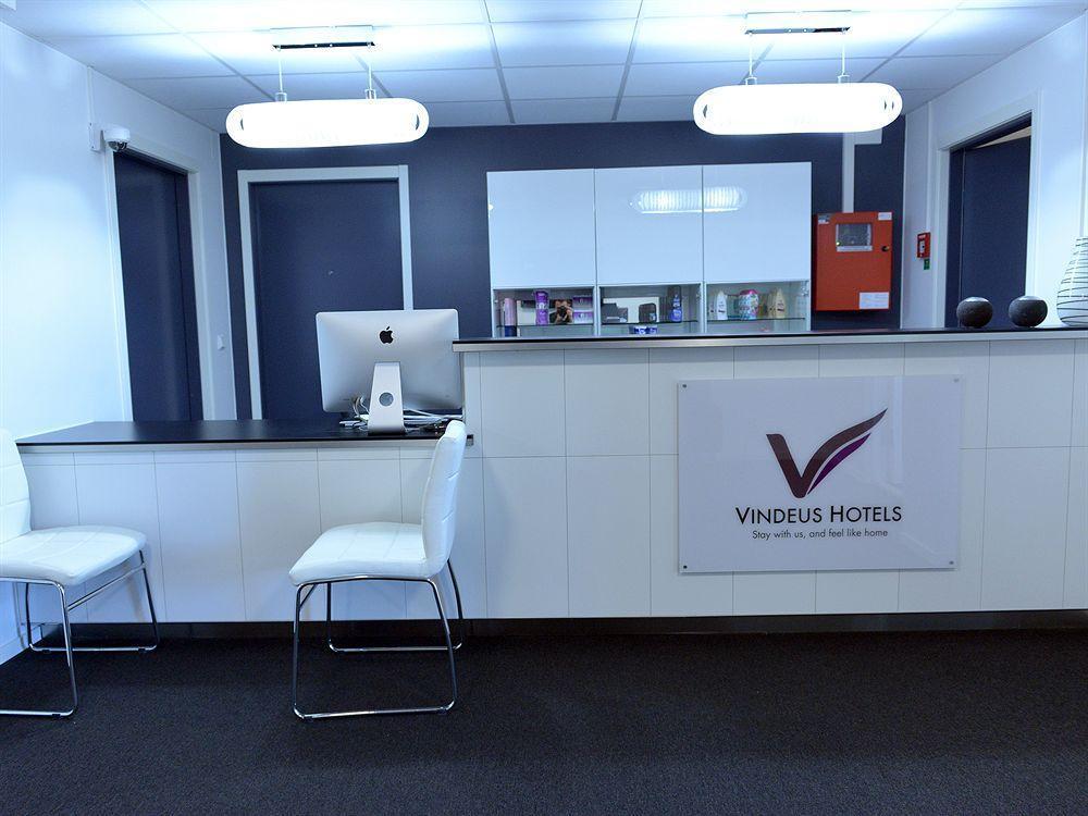 Hotel Vindeus Södertälje Buitenkant foto