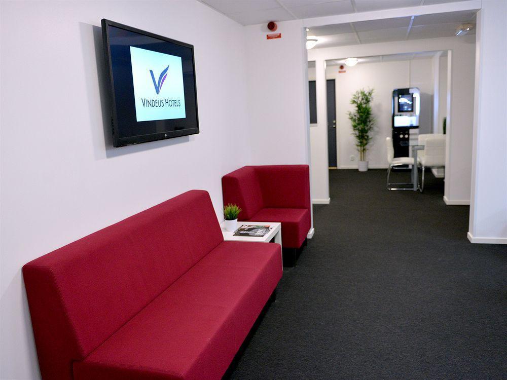 Hotel Vindeus Södertälje Buitenkant foto