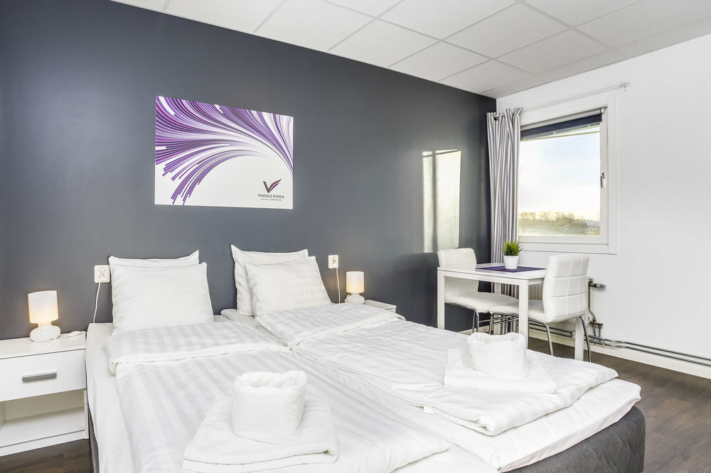 Hotel Vindeus Södertälje Buitenkant foto