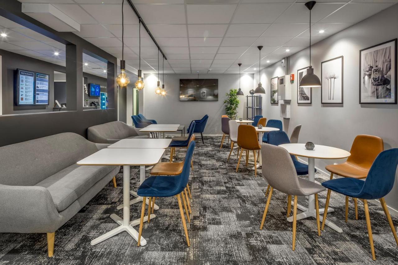 Hotel Vindeus Södertälje Buitenkant foto